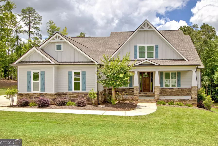 110 Lapis Lake PT, Fayetteville, GA 30215
