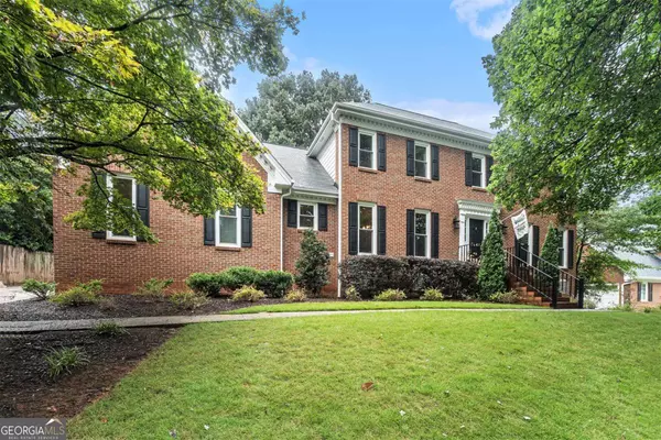 5041 Bainbridge CT SW, Lilburn, GA 30047