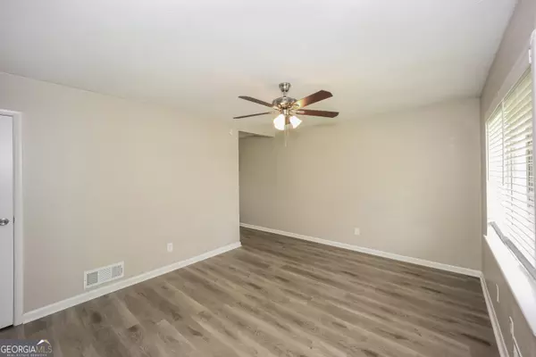 Jonesboro, GA 30238,8904 Channing DR