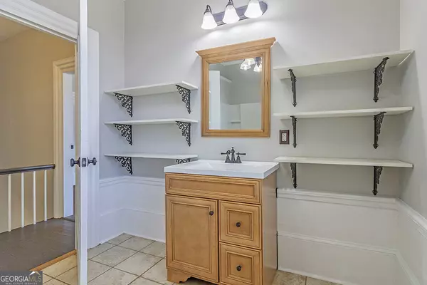 Sandersville, GA 31082,626 W Church ST