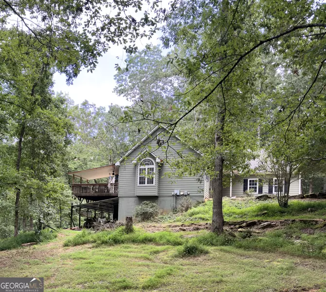 987 Peaceful Valley Dr, Cleveland, GA 30528