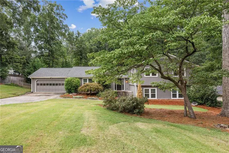 1164 Fairfield DR, Marietta, GA 30068