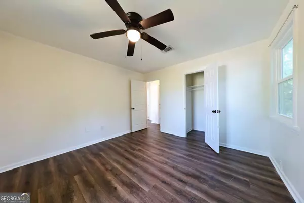 Valdosta, GA 31601,1206 Mcarthur DR