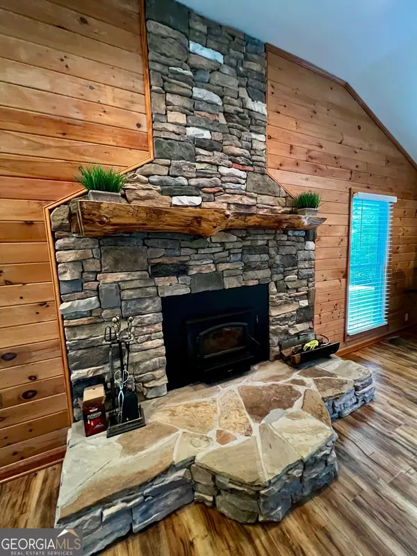Ellijay, GA 30536,1319 Henry Evans RD