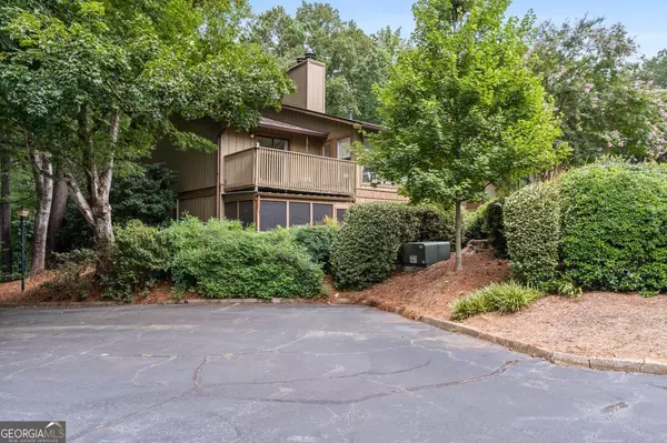 Atlanta, GA 30338,1004 Dunbar DR