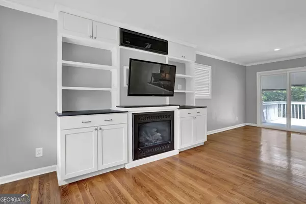 Kennesaw, GA 30152,2372 Woodland DR NW