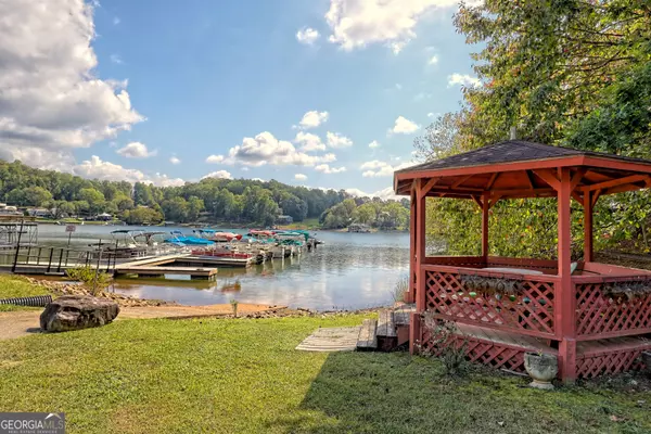 Hayesville, NC 28904,1060 Chatuge Village CIR