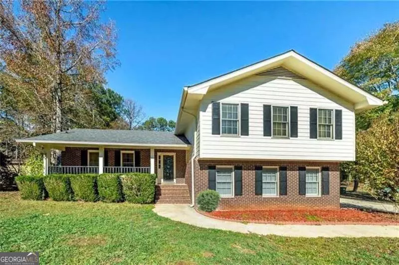 313 Fayette Villa CT, Fayetteville, GA 30214