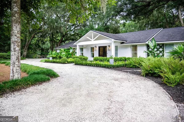 St. Simons, GA 31522,4909 Frederica RD