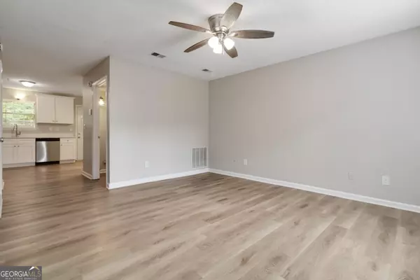 Dallas, GA 30132,208 Park ST #114