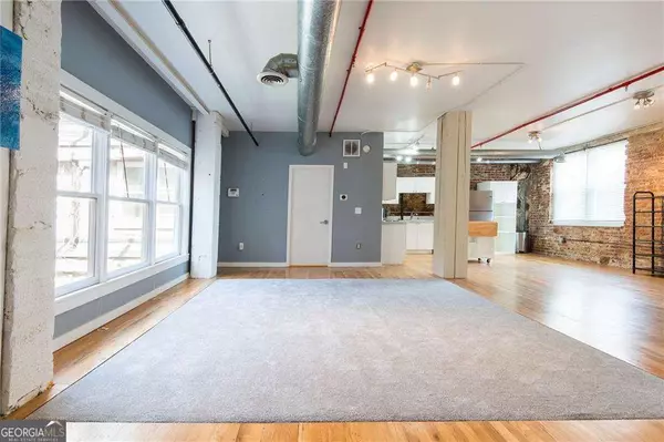 Atlanta, GA 30313,244 Peters ST SW #10