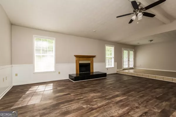 Riverdale, GA 30274,8560 Glenwoods DR