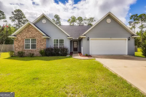 111 Jenny CT, Folkston, GA 31537