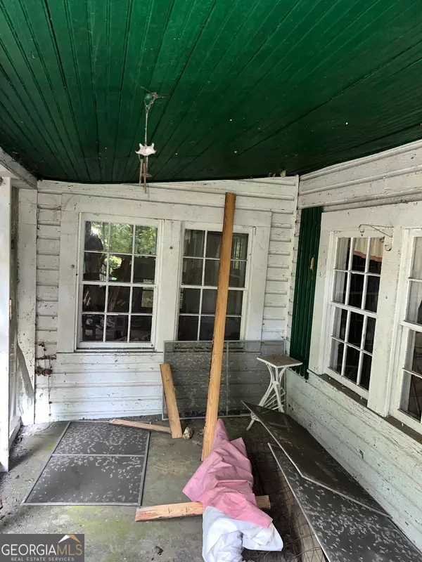 Summerville, GA 30747,979 W Washington ST
