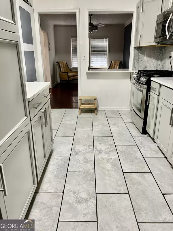 Atlanta, GA 30311,970 Tuckawanna DR SW