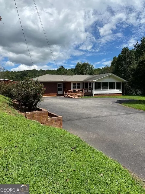 Dahlonega, GA 30533,1323 Cavender Creek RD