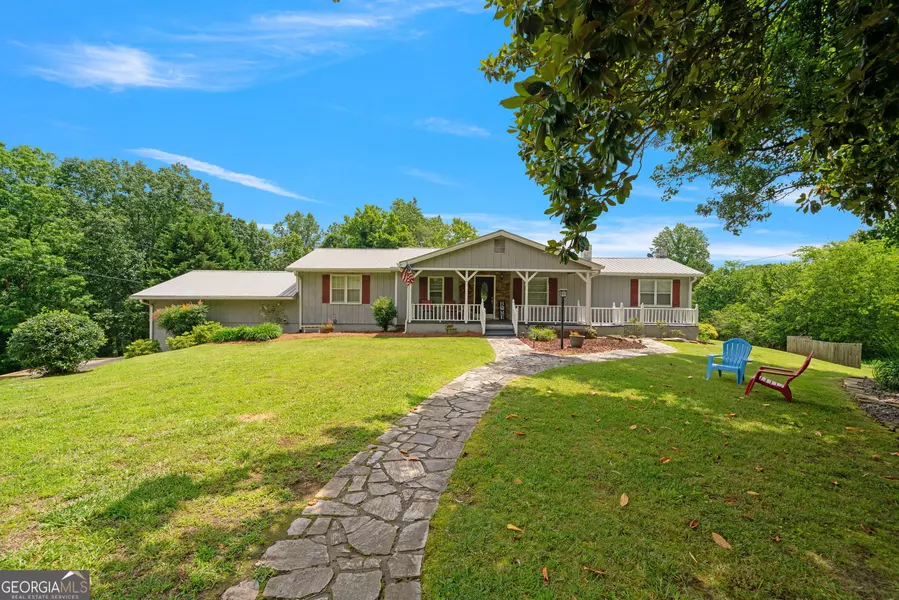 404 Davis RD W, Fairmount, GA 30139