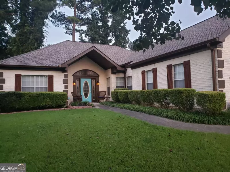 3784 River Lake SHR, Ellenwood, GA 30294