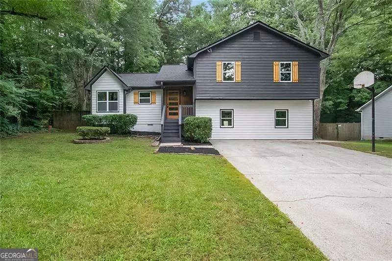 4050 Sumit Wood DR, Kennesaw, GA 30152