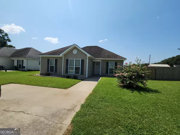 100 Stanton CIR, Warner Robins, GA 31093