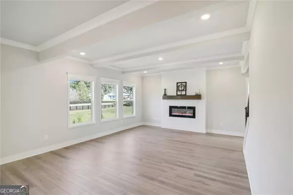 Gainesville, GA 30507,5326 Windridge Pkwy #19A