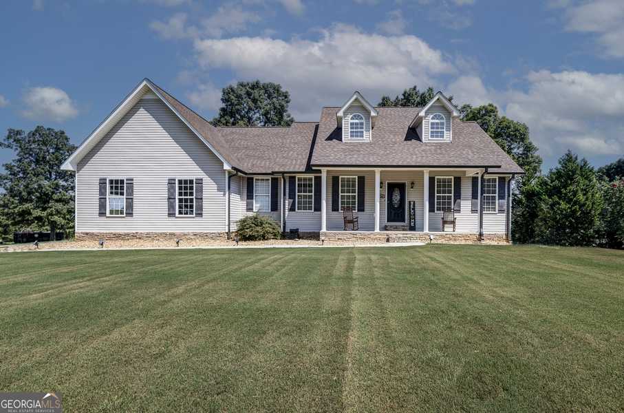 478 Oakland DR SE, Calhoun, GA 30701