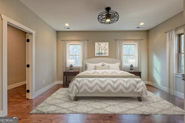 Warne, NC 28909,73 Cricket LN