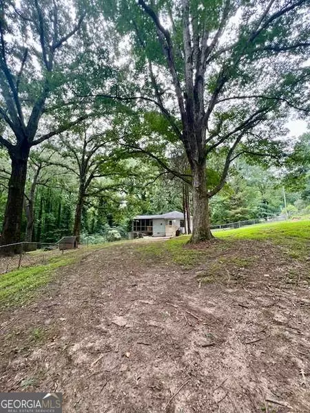 660 Hickory TRL SE #+ 3 CONTIGUOUS PARCELS, Mableton, GA 30126