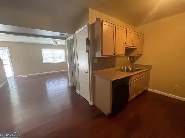 Atlanta, GA 30331,405 SW FAIRBURN RD #27