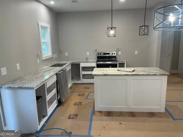 Hartwell, GA 30643,71 Crestwood DR