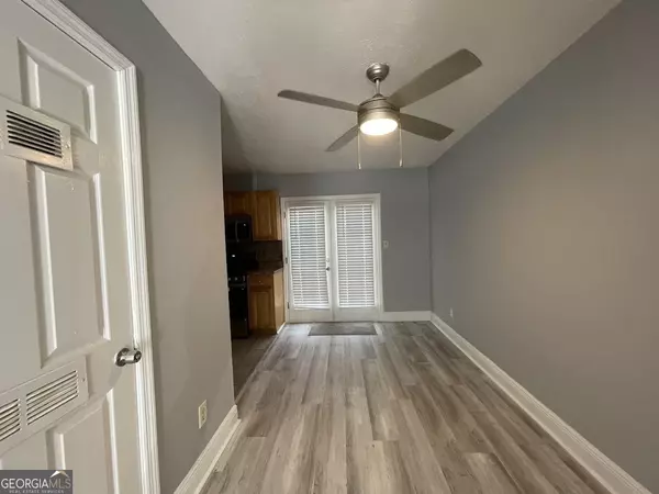 Atlanta, GA 30331,405 Fairburn RD SW #223