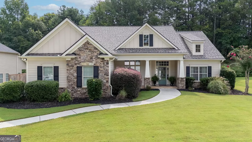 22 Laurelwood LN, Cartersville, GA 30120