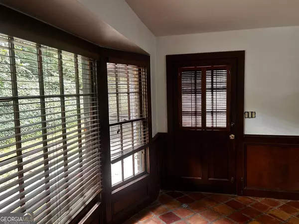 Sandy Springs, GA 30328,285 Old College WAY