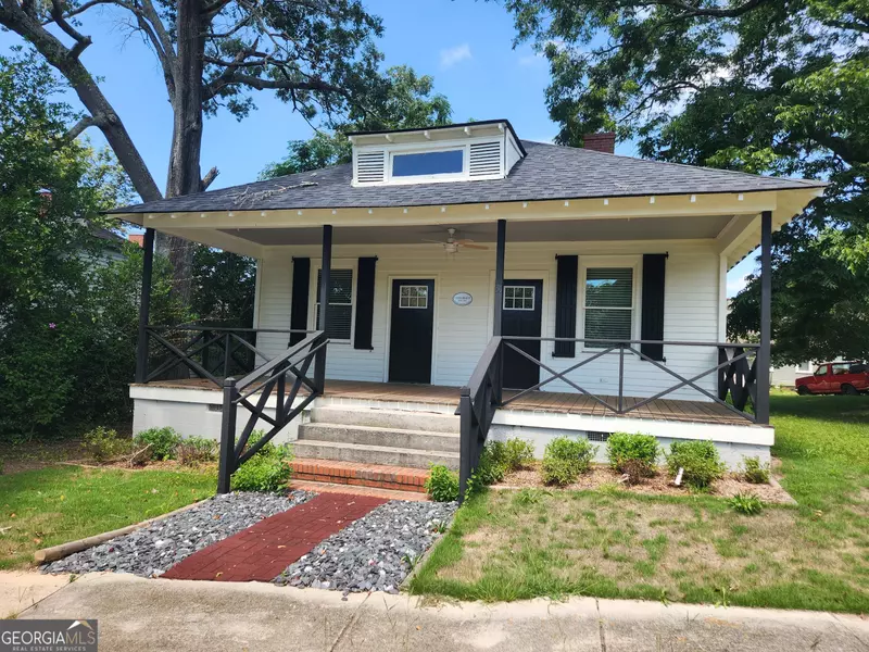 31 N Broad ST, Porterdale, GA 30014