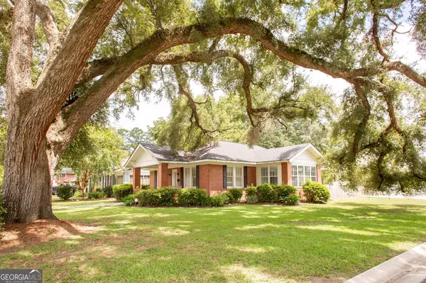 Waycross, GA 31501,400 Hill ST