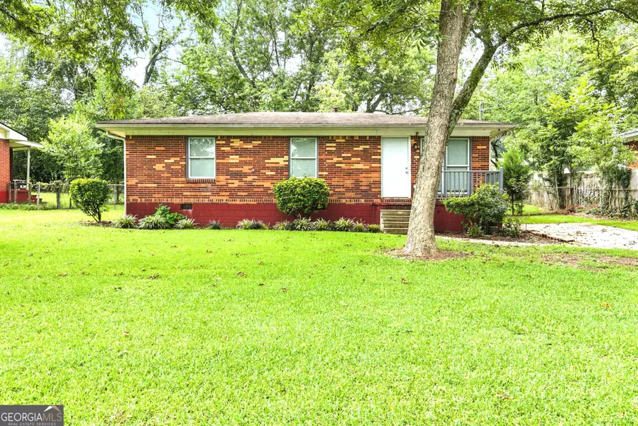 114 Raymond ST, Jonesboro, GA 30236