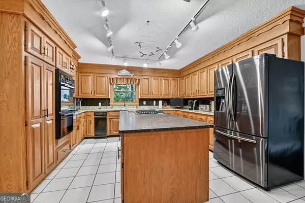 Cherry Log, GA 30522,167 Whispering Pine LN