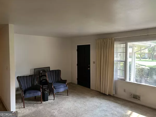 Atlanta, GA 30331,664 Bolton RD NW