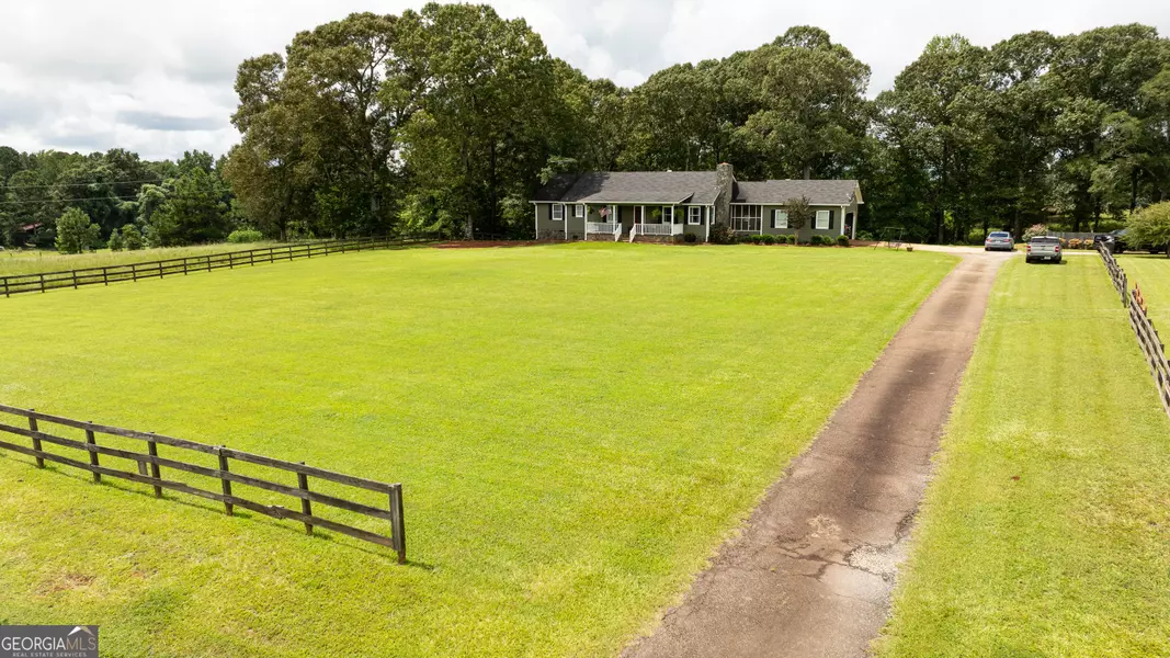 976 Windsweep Farm RD, Thomaston, GA 30286