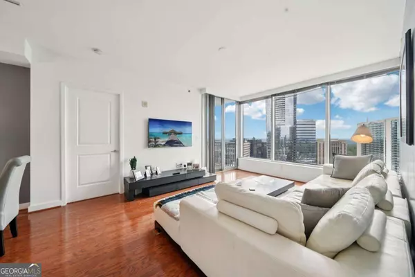 Atlanta, GA 30326,3338 Peachtree RD NE #3006