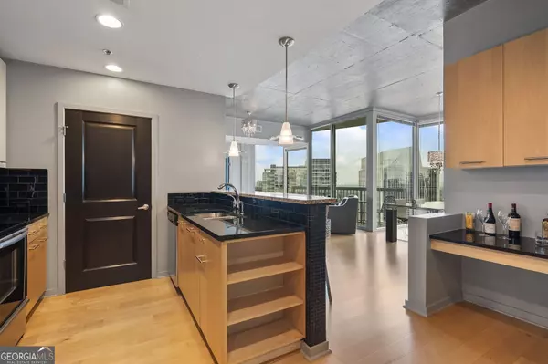 Atlanta, GA 30326,3324 Peachtree RD NE #2918