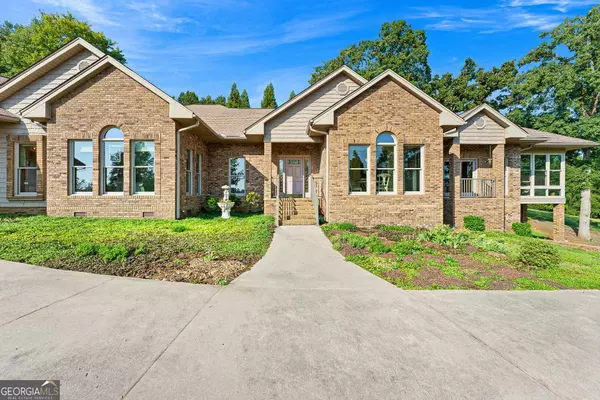 Seneca, SC 29672,203 Eagles Landing LN