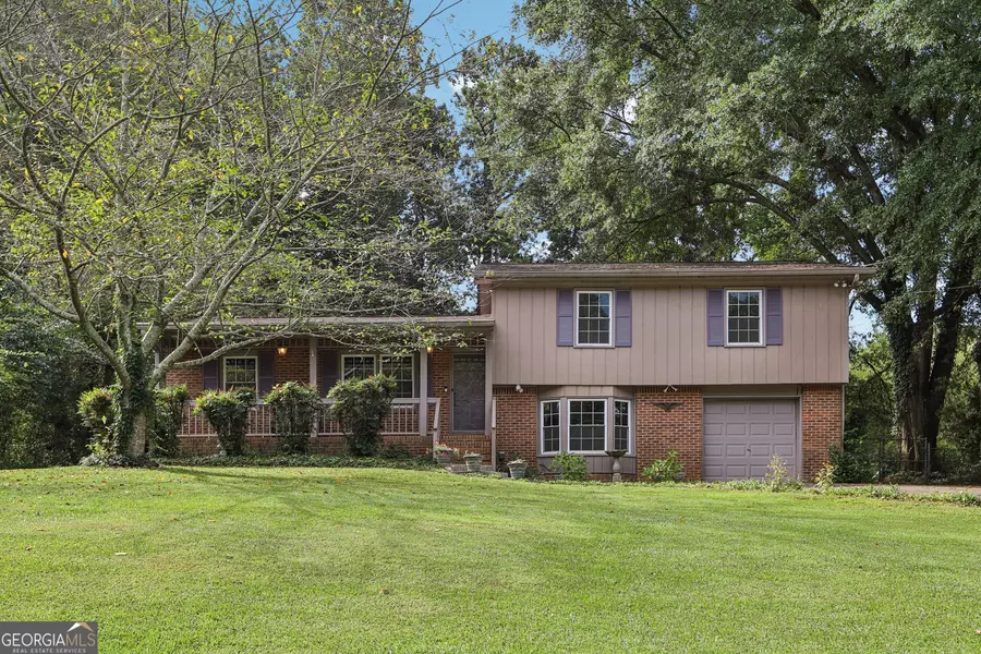 2844 Jordan Woods DR, Lawrenceville, GA 30044