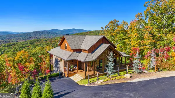 226 Round Top RD, Mineral Bluff, GA 30559