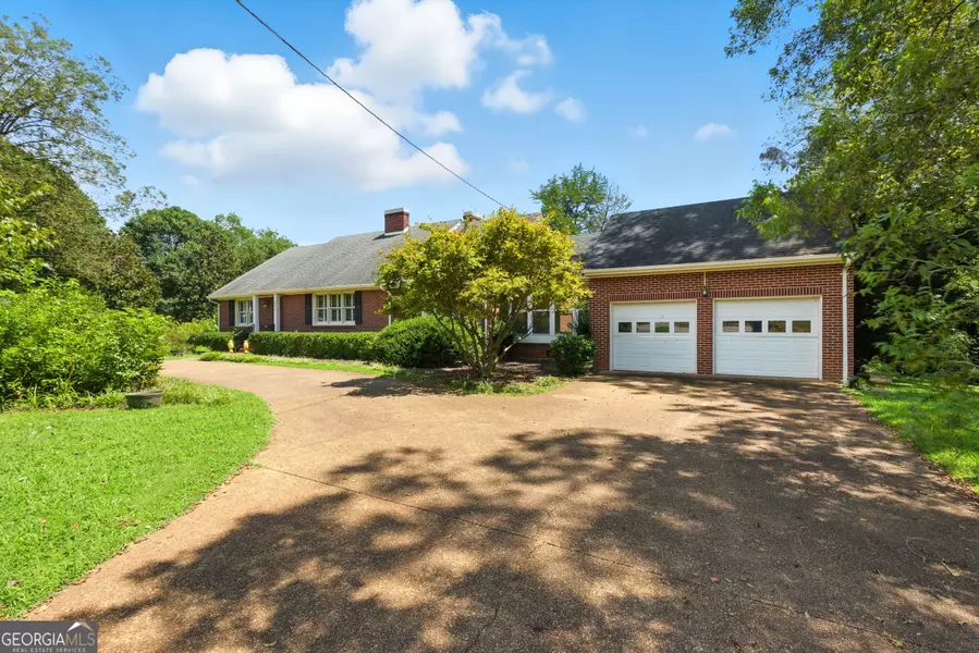 983 Lavonia RD, Carnesville, GA 30521