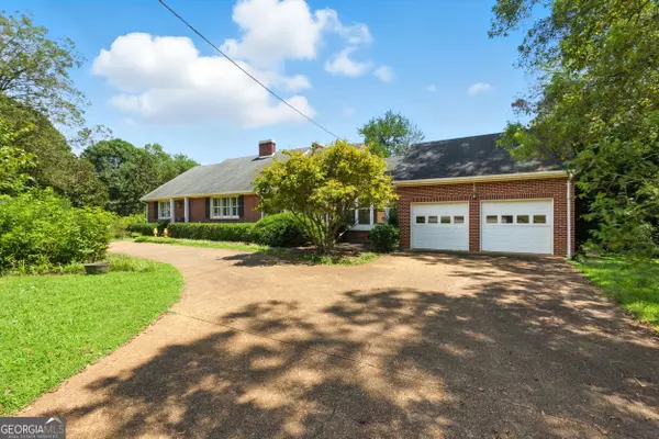 Carnesville, GA 30521,983 Lavonia RD