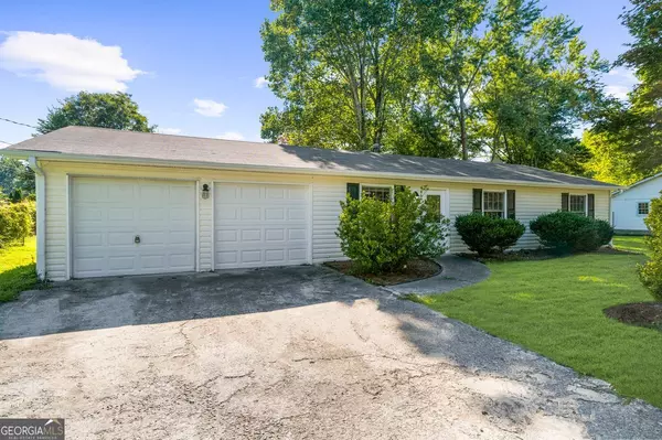1874 North RD,  Snellville,  GA 30078