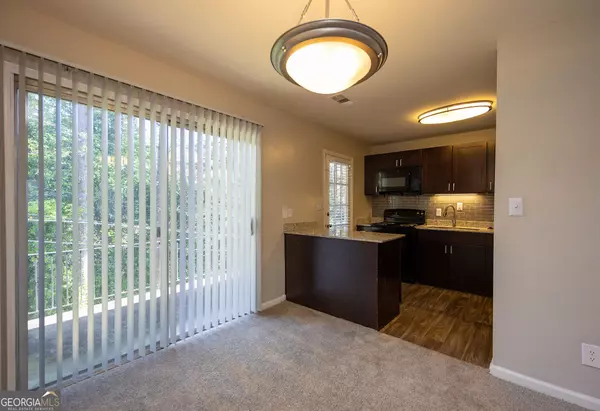 Atlanta, GA 30342,4883 Roswell RD #9