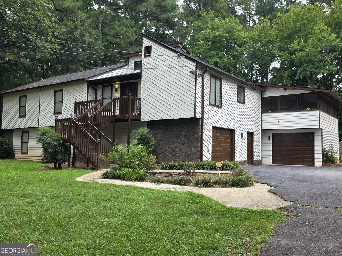 Stone Mountain, GA 30088,610 S Hairston RD