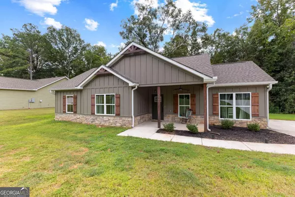 West Point, GA 31833,1505 Wisteria DR